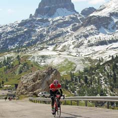 Passo Valparalo Maratona dles Dolomites