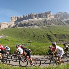 Your holiday pictures will be full of the classic Dolomites scenery after your Maratona dles Dolomites cycling holiday.